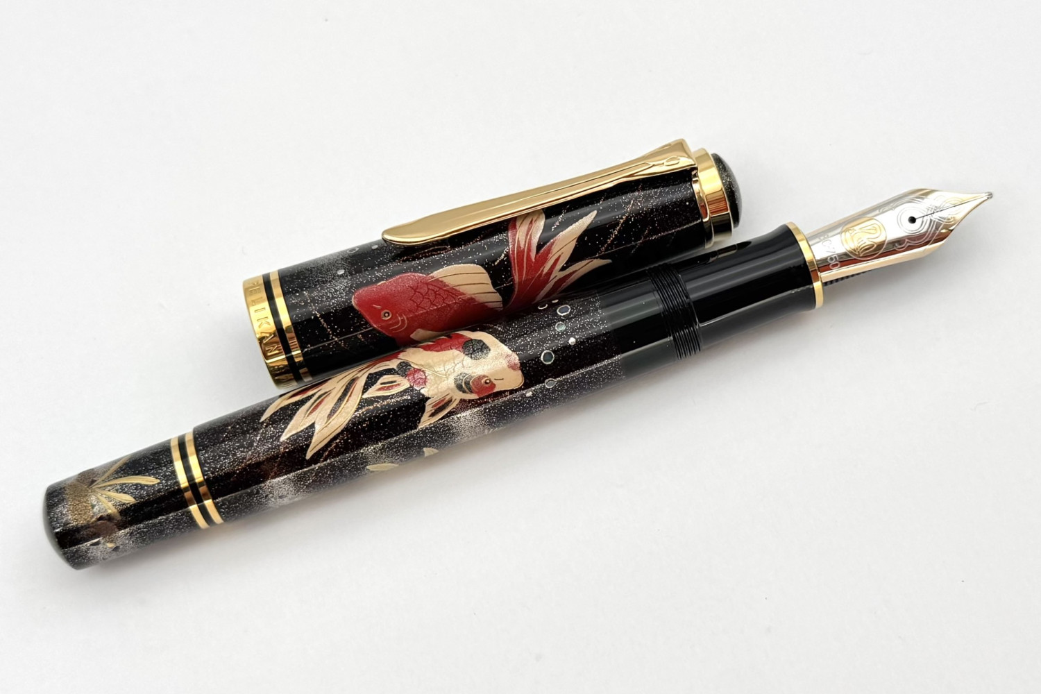 PelikanLESouveranMakieM1000GoldfishFP_E